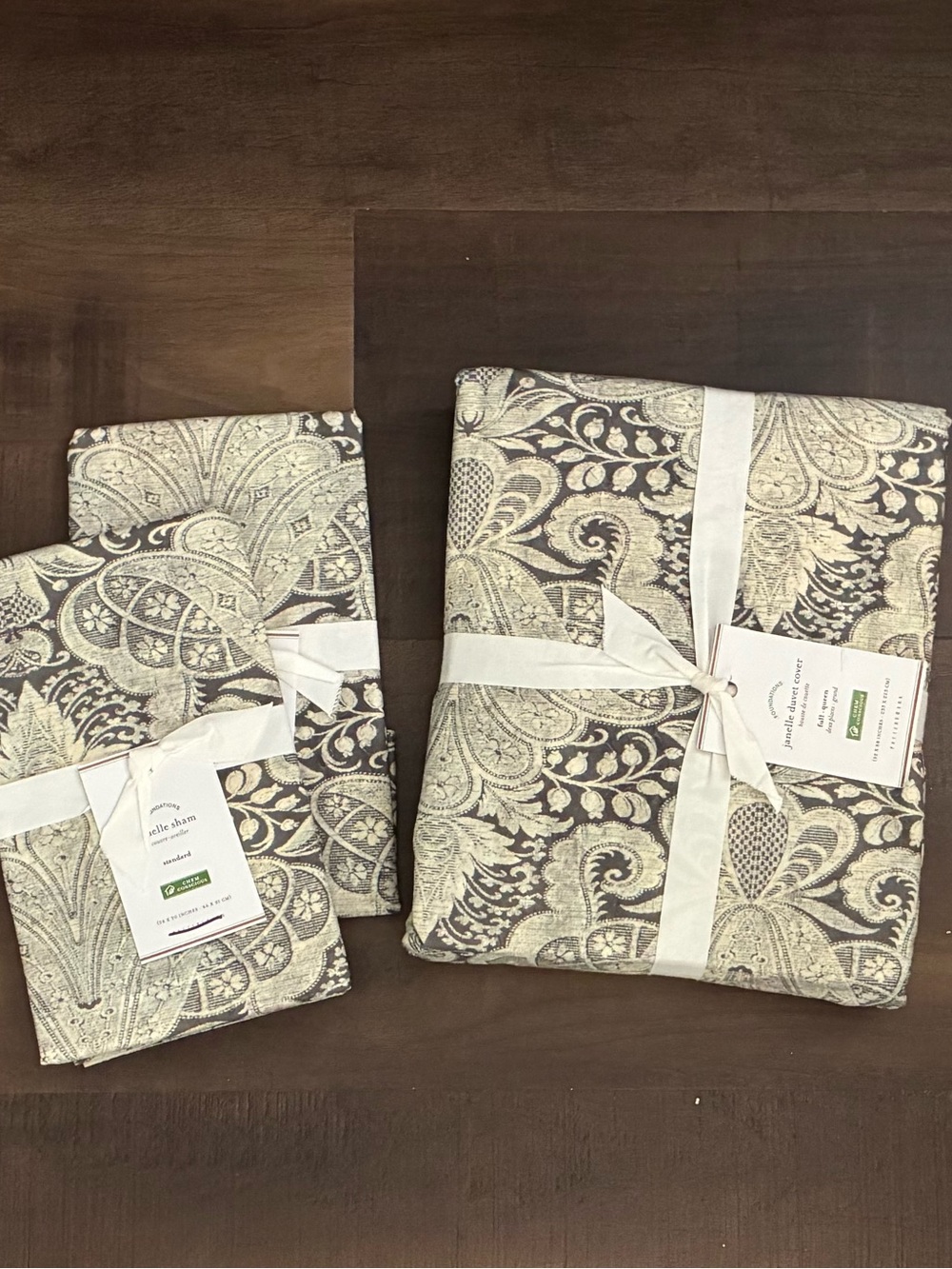 NWT Retired Pottery JANELLE Duvet & Standard Shams